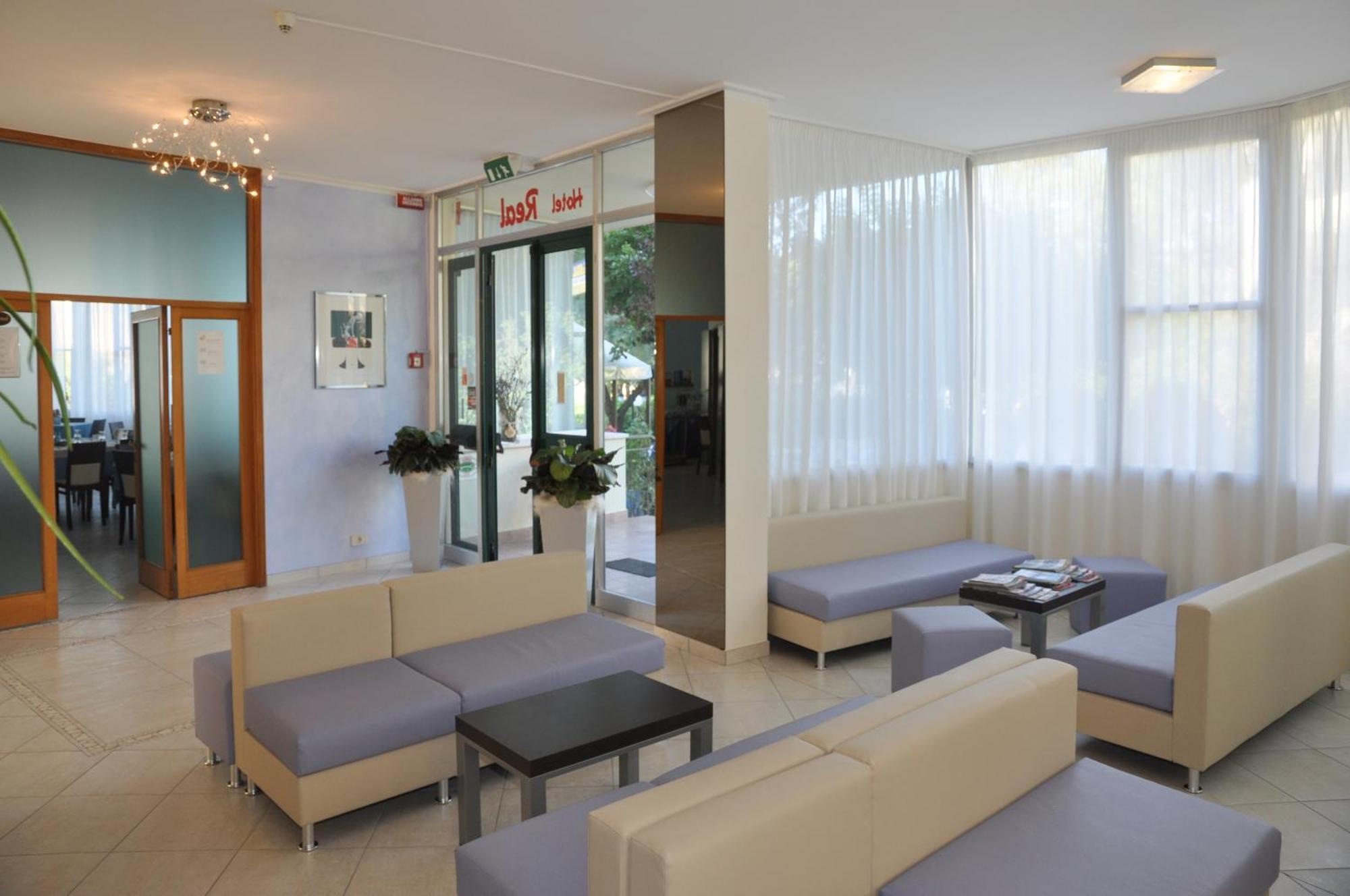 Hotel Real แชร์เวีย ภายนอก รูปภาพ