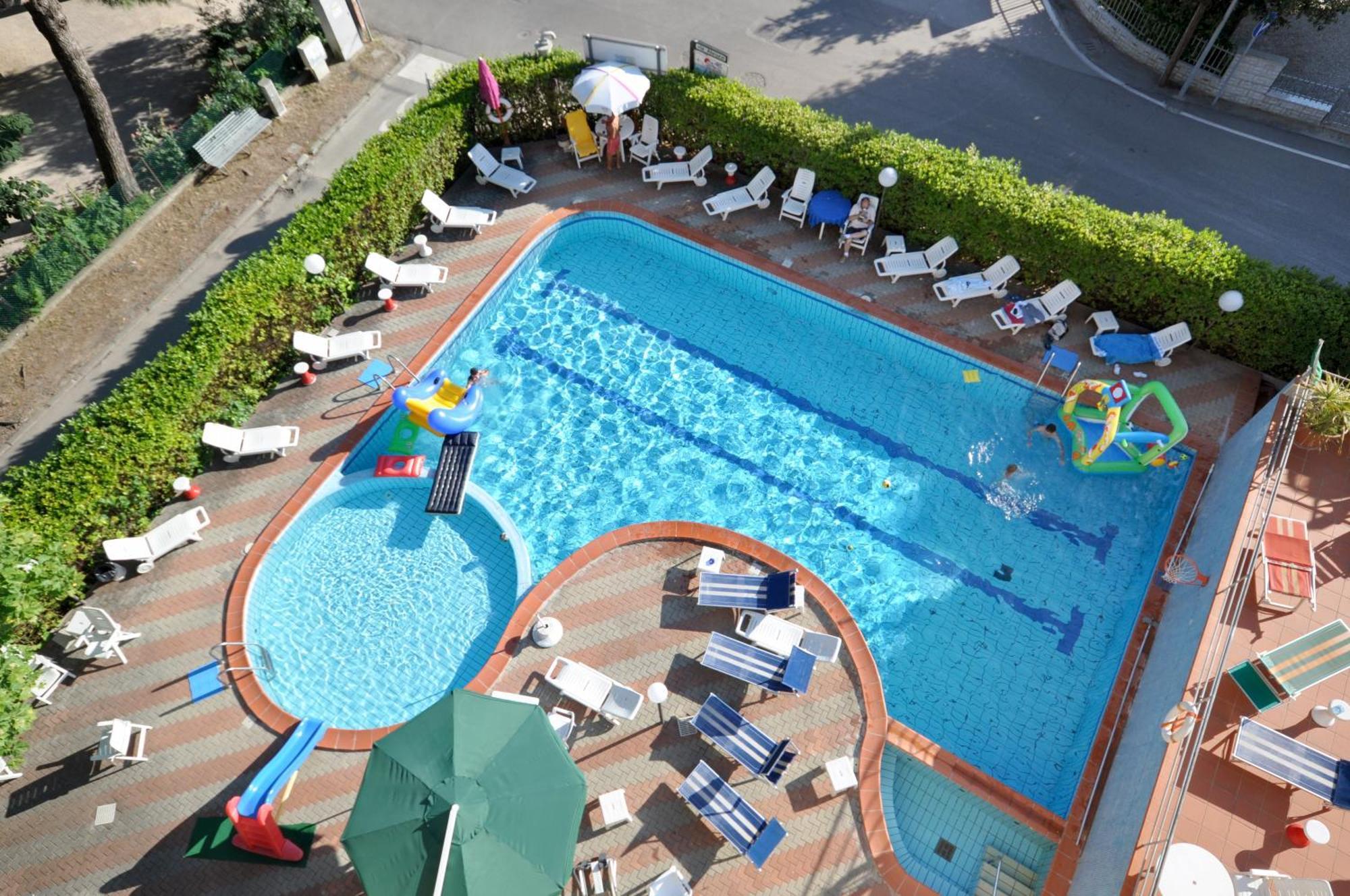 Hotel Real แชร์เวีย ภายนอก รูปภาพ